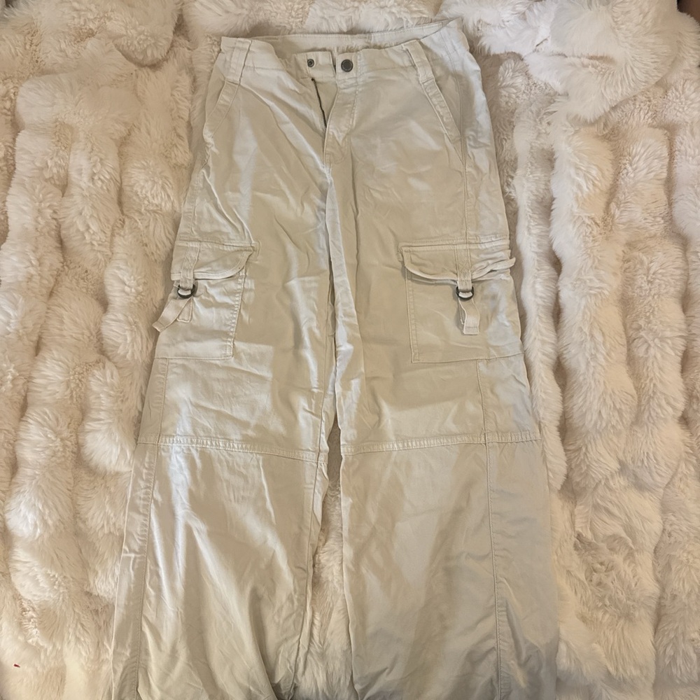 American Eagle Outfitters Cream Cargo Pants